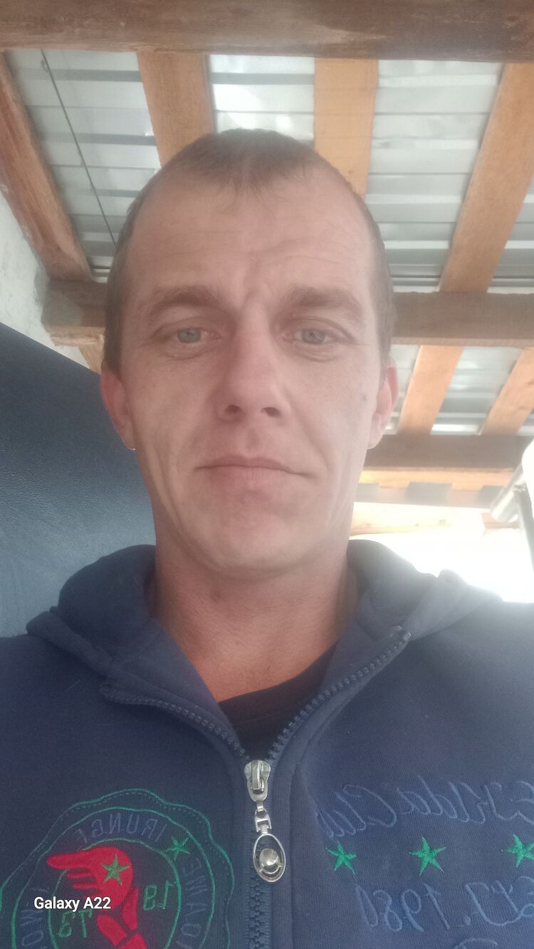  48100479  , 40 ,    