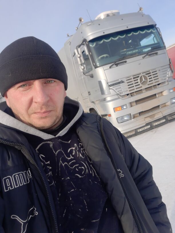  28788039  Nikolay, 35 ,    