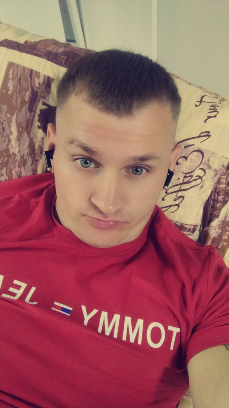  48721359  , 32 ,    