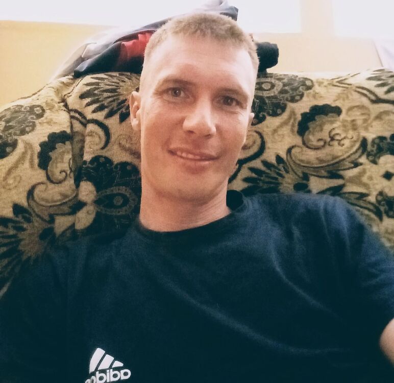  52129309  , 40 ,    --