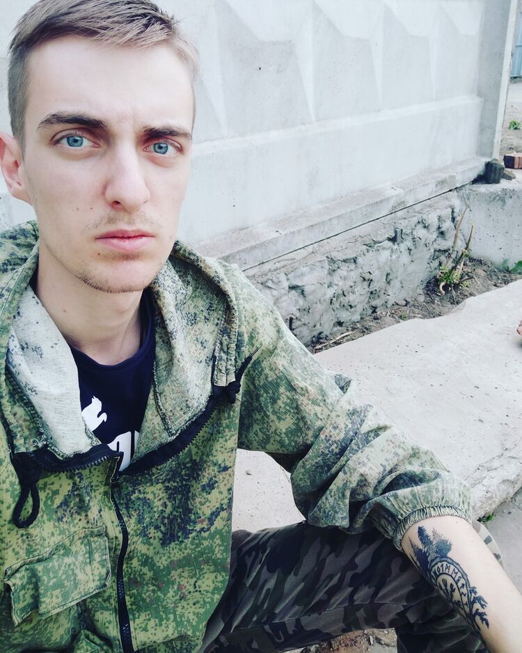  18725409  , 30 ,    