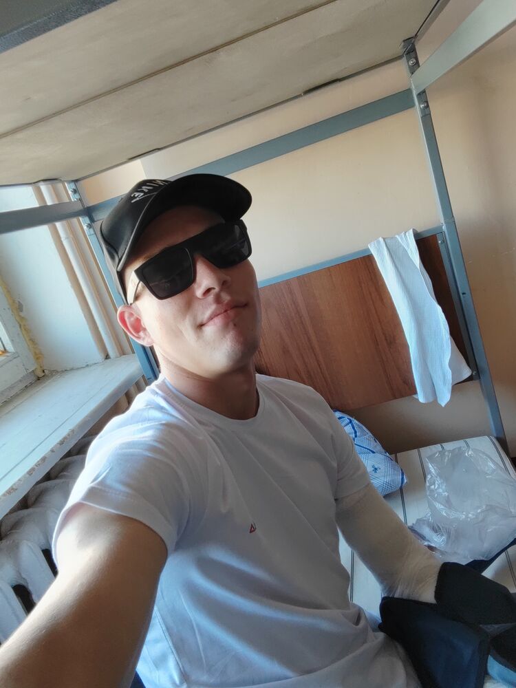  28037539  , 22 ,    