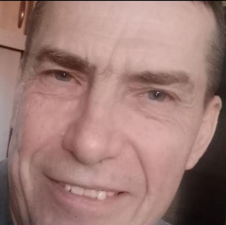  27731379  Alexander, 66 ,    