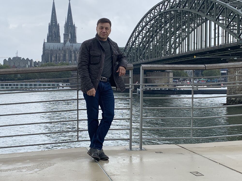  ,   Peter, 45 ,  