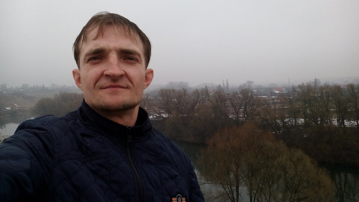  ,   Aleksey, 40 ,   
