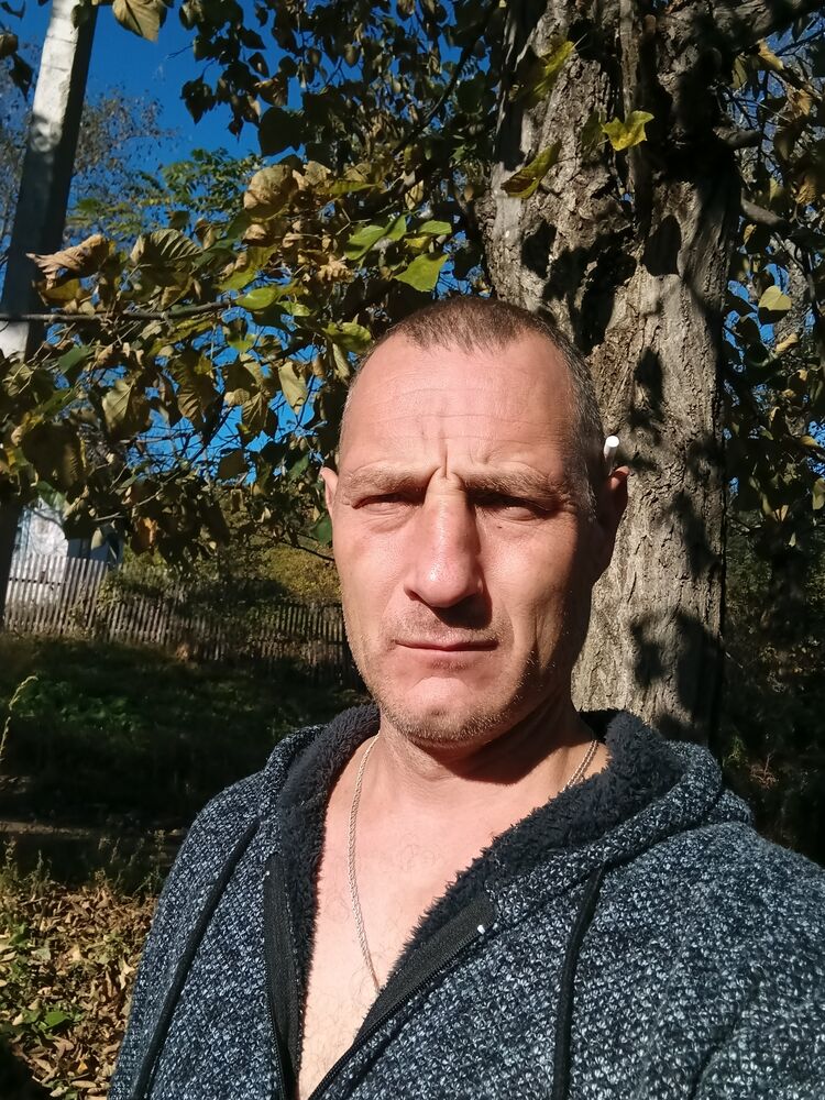  46494159  Alexander, 41 ,    