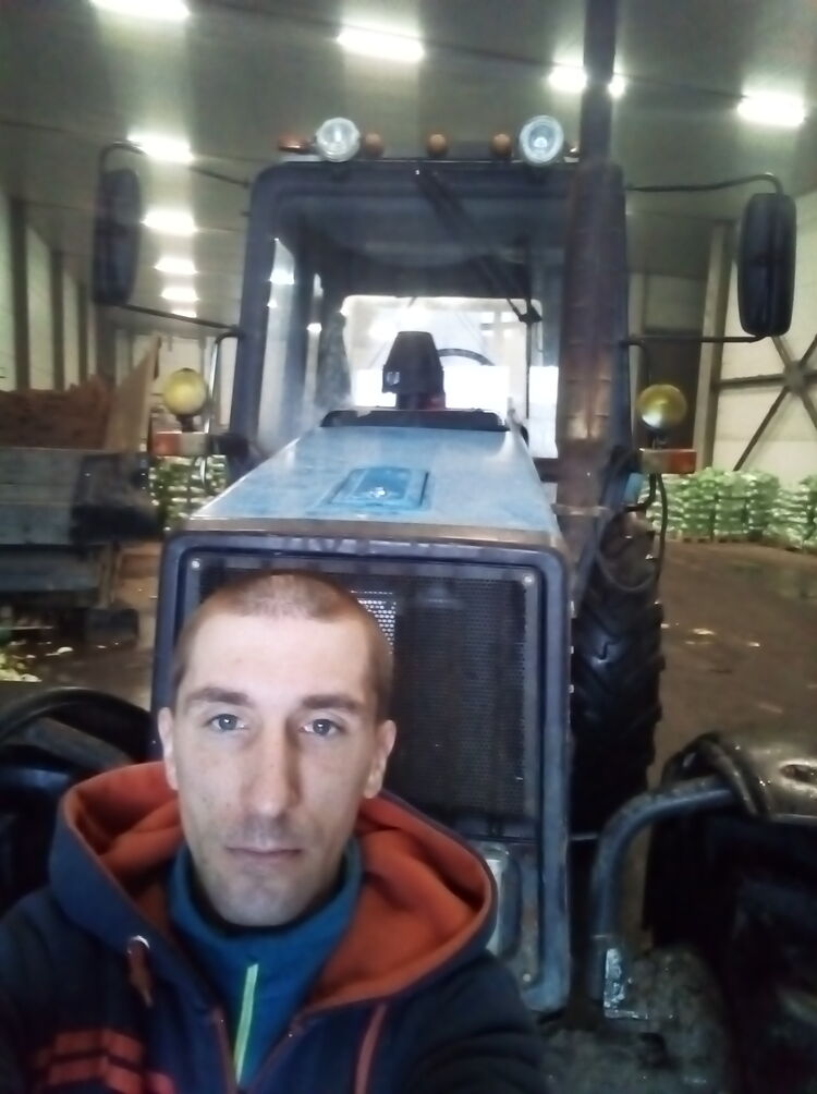  49300629  Aleksei, 36 ,    -