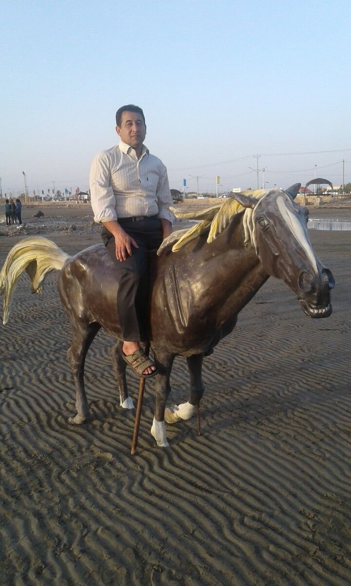  ,   Arman, 52 ,   ,   , c 
