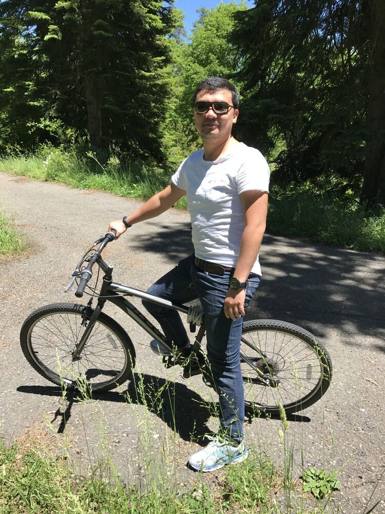  ,   Rafkat, 39 ,  
