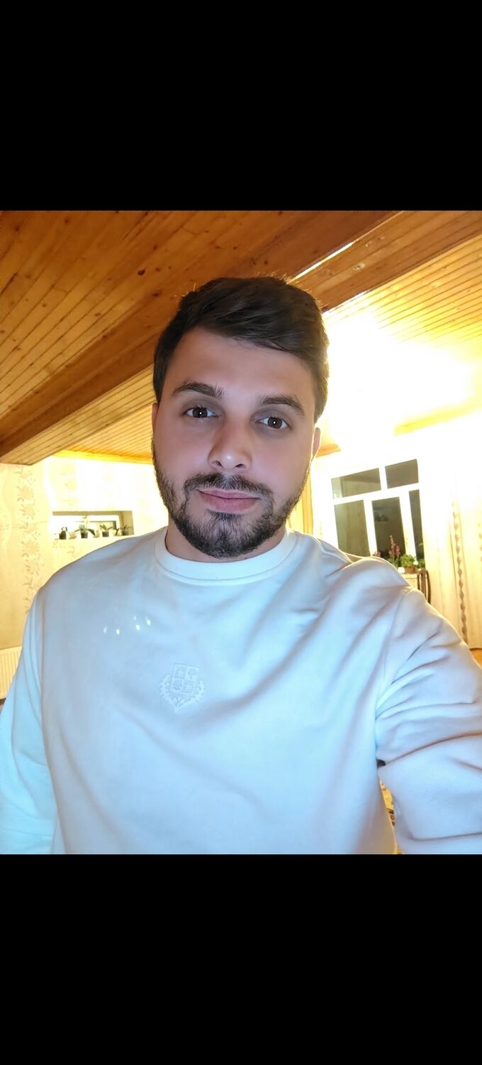  51828449  Ahmed, 30 ,    