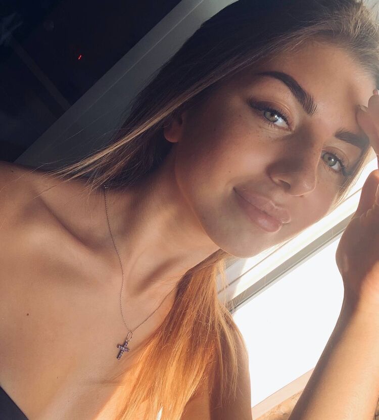  46962539  , 28 ,    