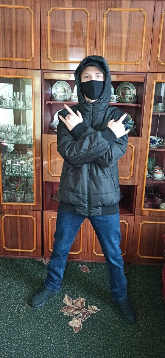  21276879  David, 23 ,    