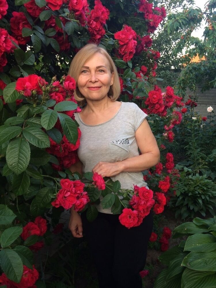  ,   Lyubov, 61 ,   ,   , c 