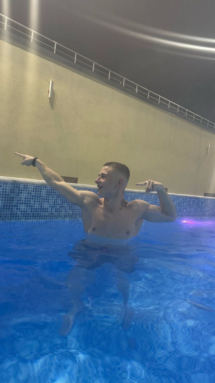  48037019  , 20 ,    