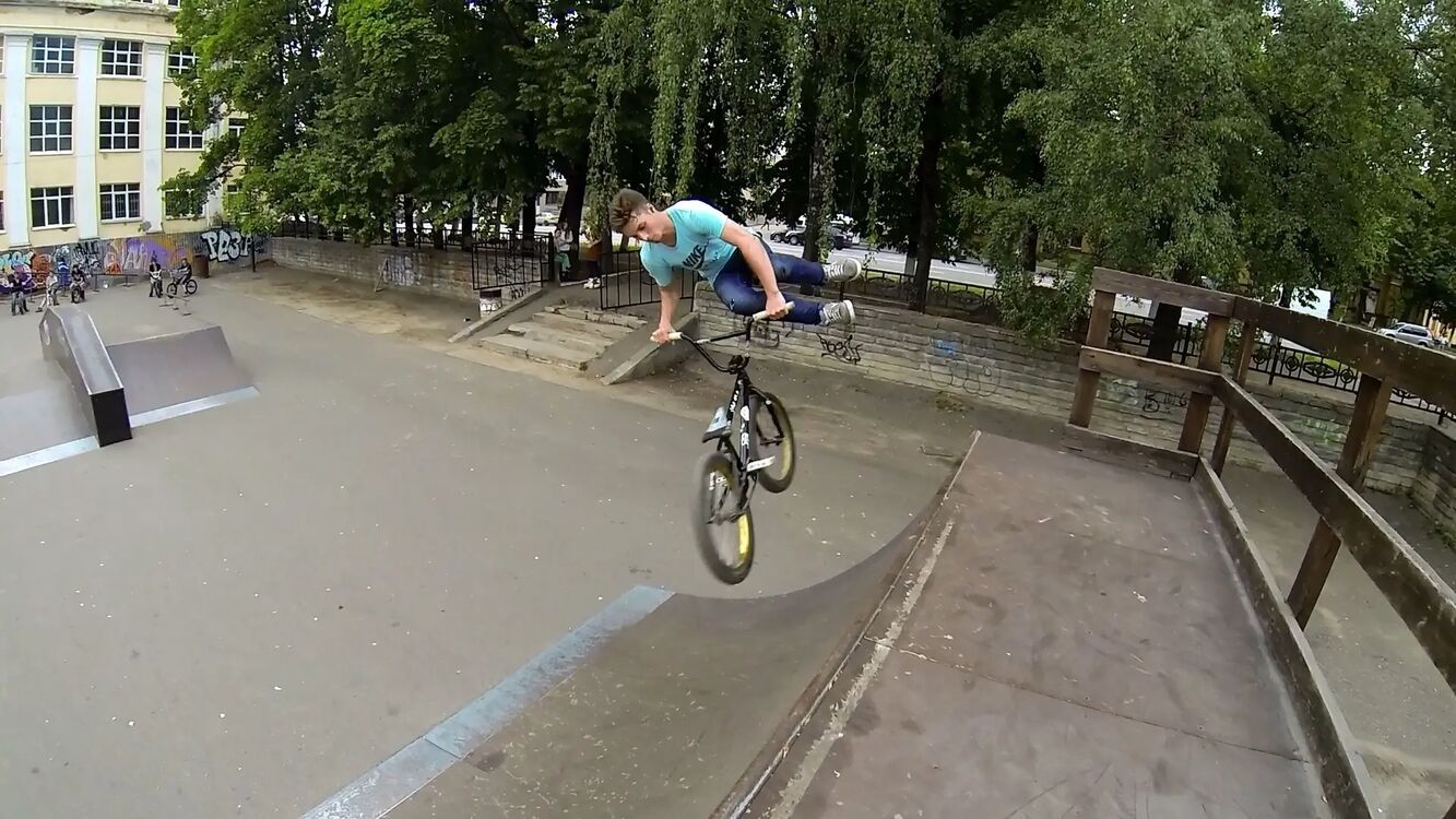  30592519  Daniil, 31 ,    
