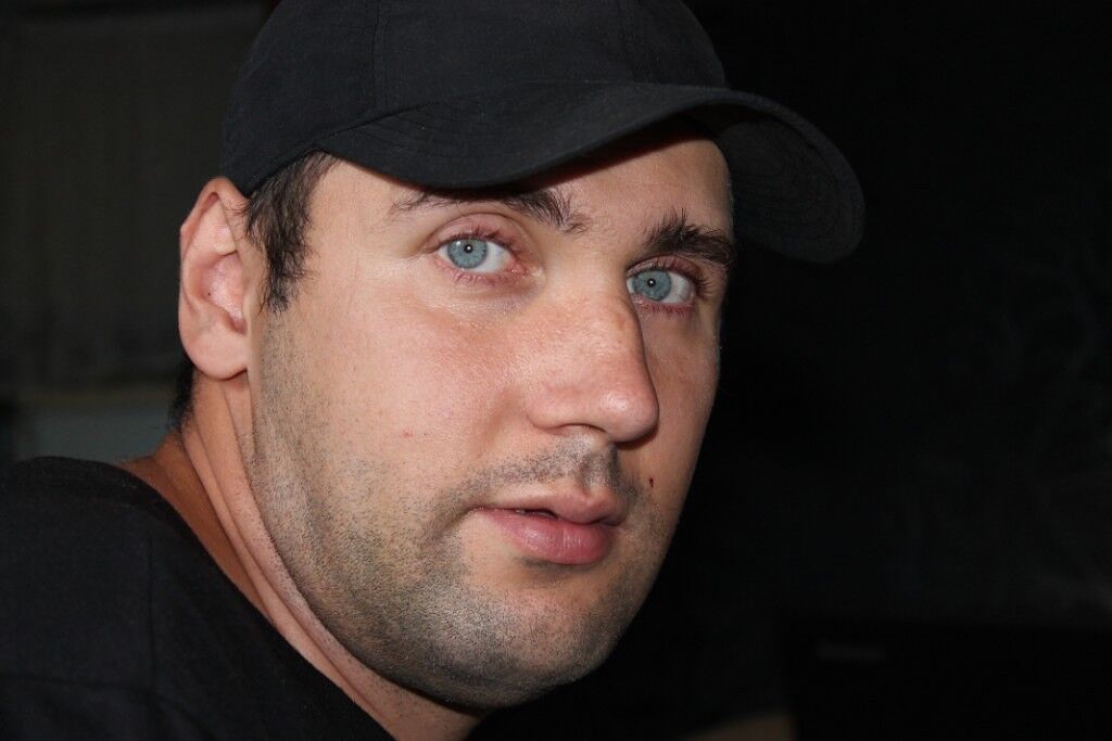  5285289  Genri821, 43 ,    