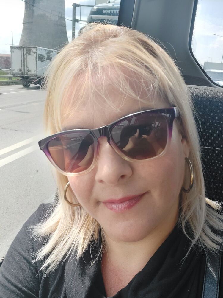  ,   Dayli, 42 ,   ,   