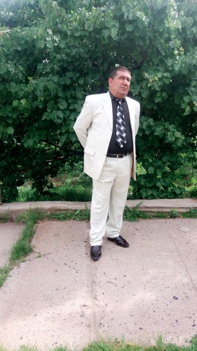  9470839  HRACHYA, 59 ,    