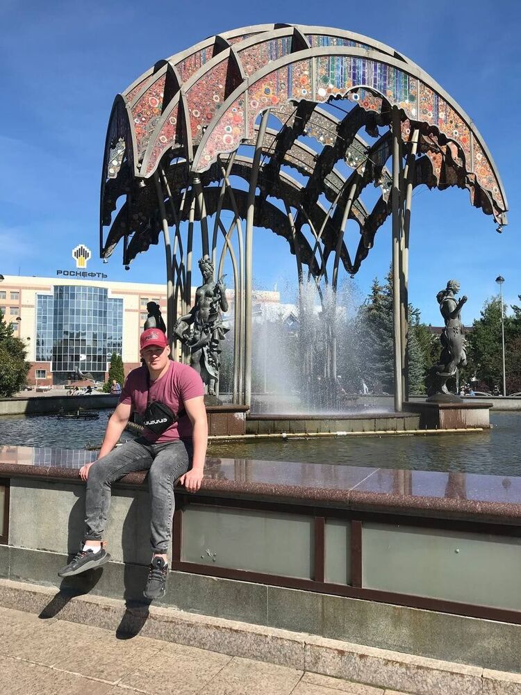  52305139  Ivanov, 27 ,    