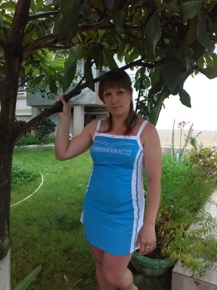  7856569  Nadusha, 49 ,    