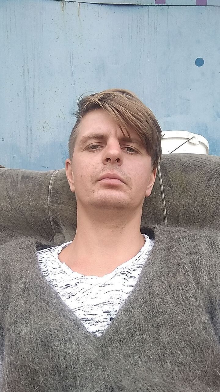  32365189  , 37 ,    