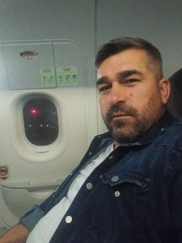  42554379  Aslan, 42 ,    
