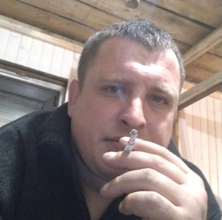  38189629  Ivan, 37 ,    