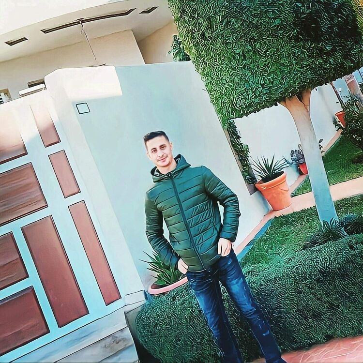  ,   Oualid, 30 ,     , c , 
