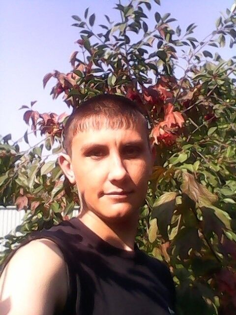  8986969  Ruslan, 35 ,    