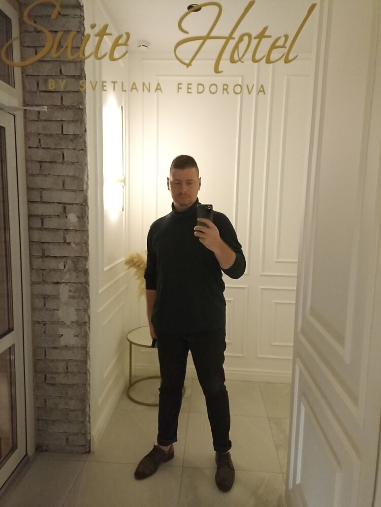 ���������� �����-���������, ���� ������� NiSarkozi, 42 ����, ������������ ��� ������, ����� � ���������, c�������� ���������