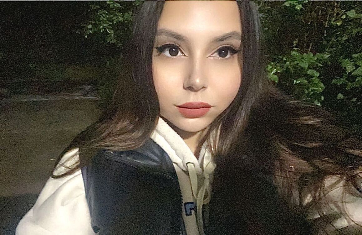  38706989  Alina, 23 ,    