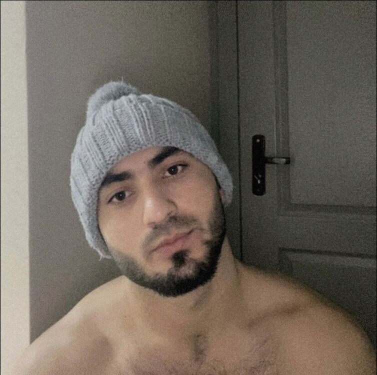  ,   Farid, 24 ,   ,   , c , 