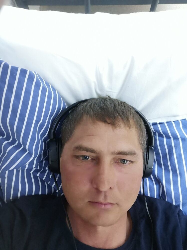  15760649  , 42 ,    