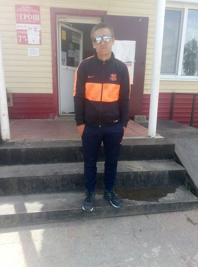  41678959  , 28 ,    