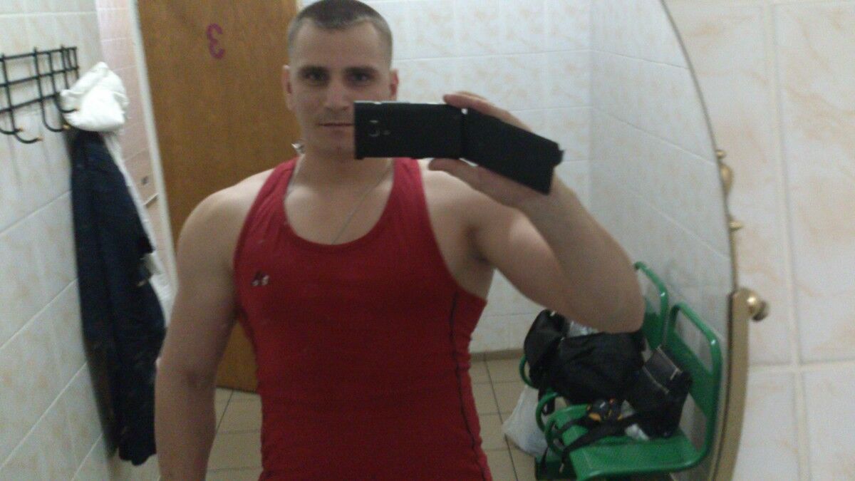  ,   ANATOLII, 42 ,     , c 