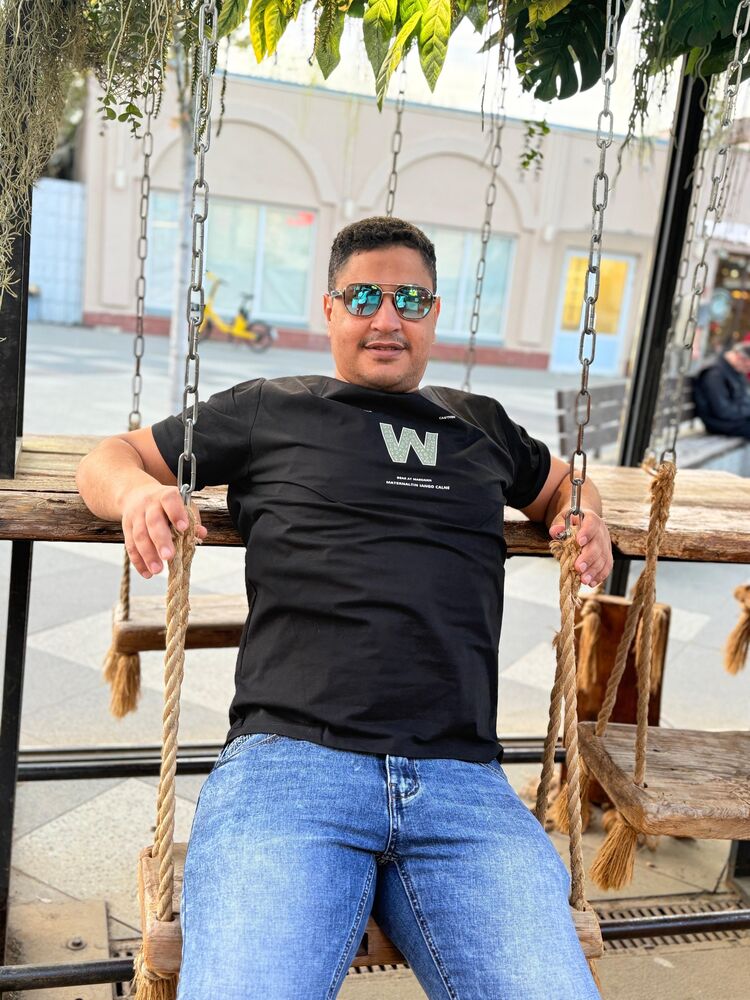  53522789  Mahmud, 39 ,    