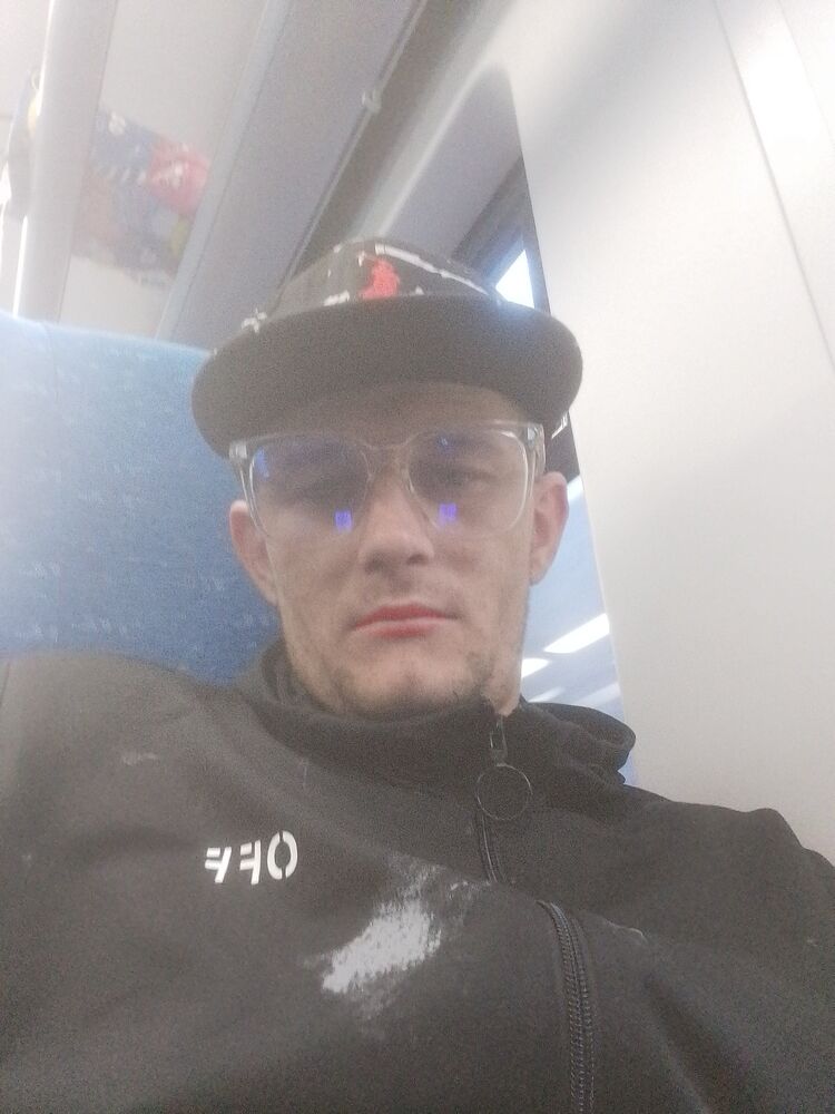 37265919  , 28 ,    