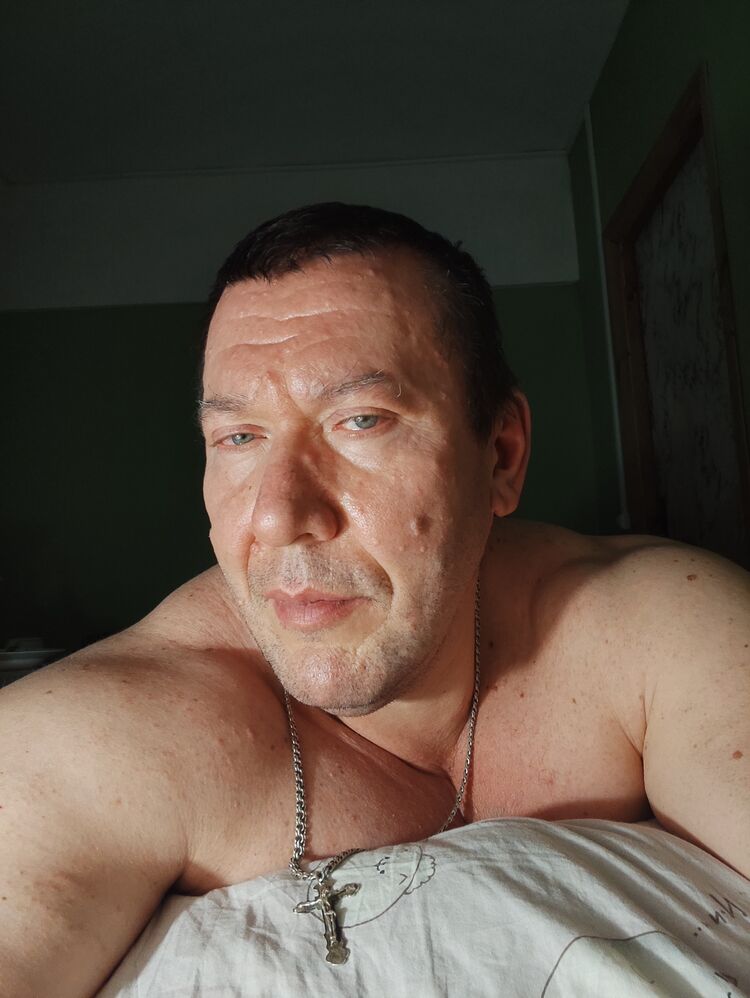  48843379  , 46 ,    