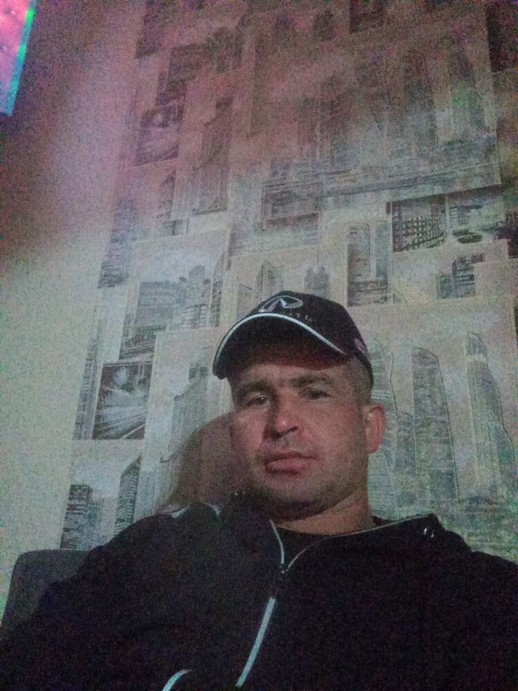  44410889  , 32 ,    