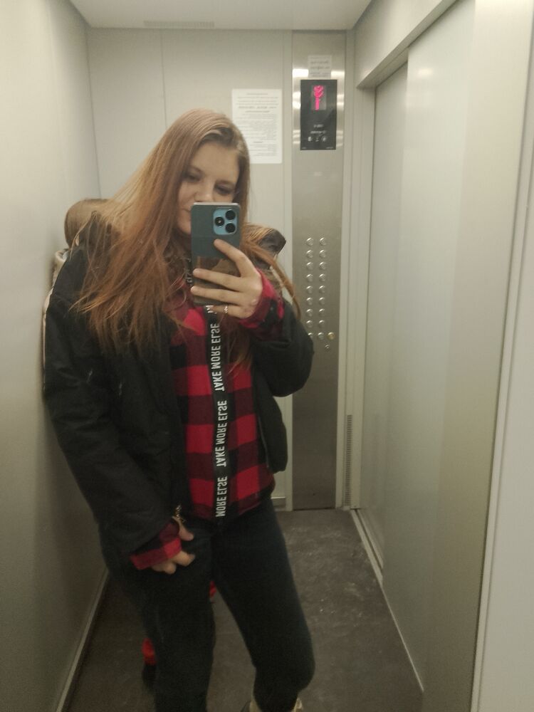  49295649  , 22 ,    