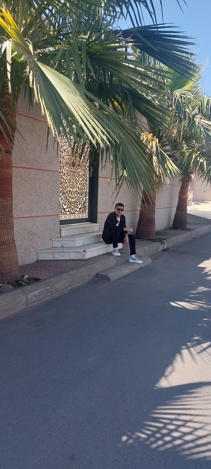  ,   Elbek, 35 ,   ,   