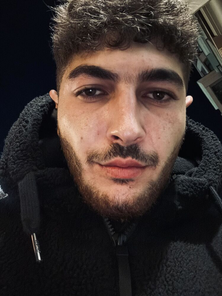 45766299  Slav, 21 ,    