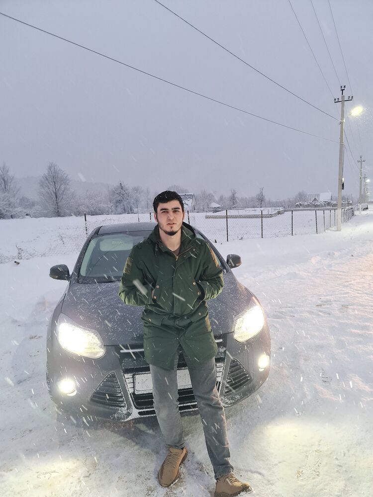  32697409  Akhmed, 24 ,    --