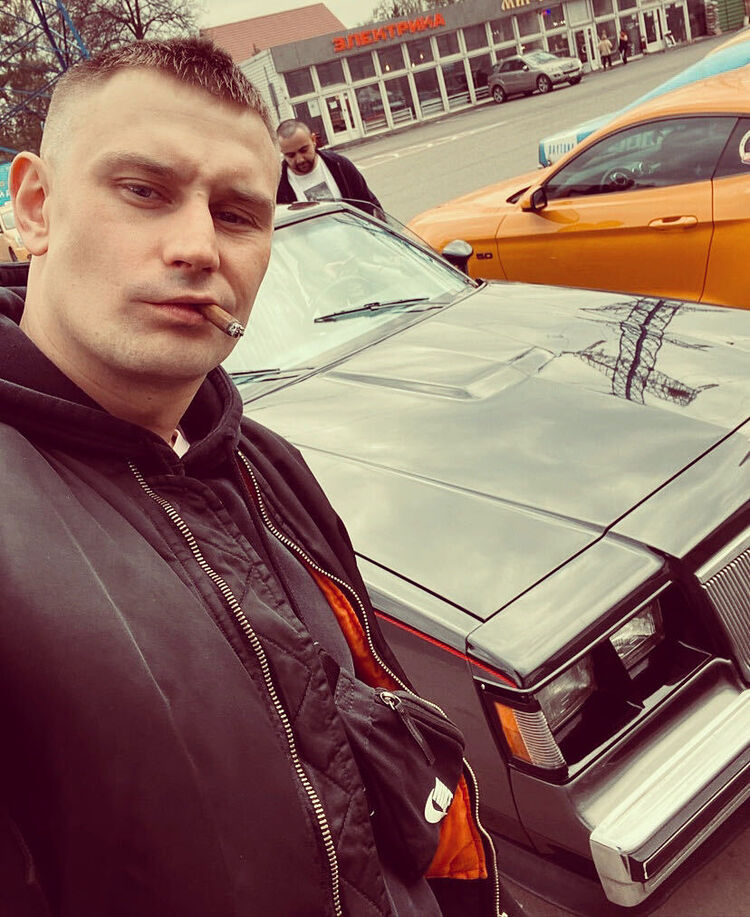  ,   Ilya, 32 ,   ,   