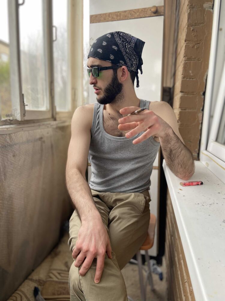  --,   , 24 ,   ,   