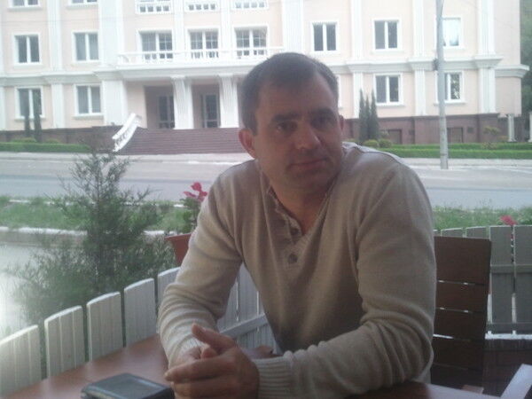  ,   Valentin, 52 ,   ,   , c 