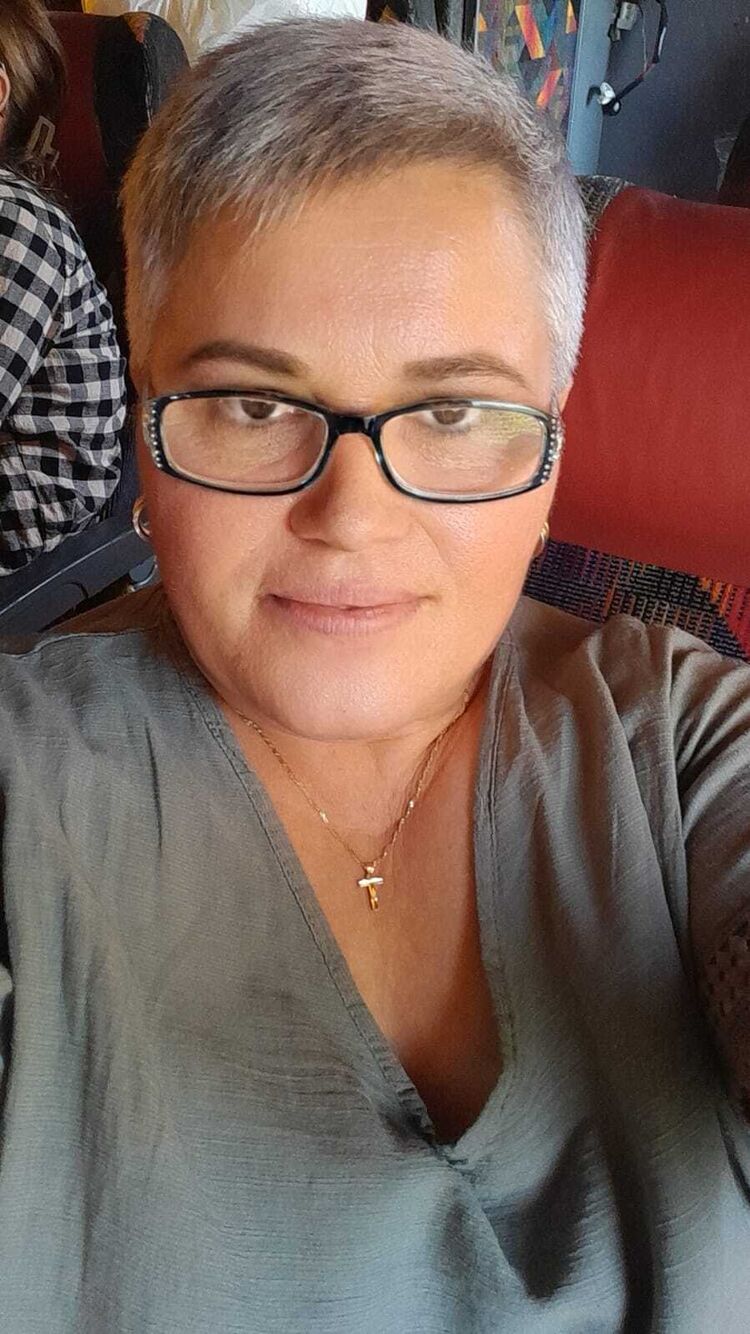  ,   Tatiana, 53 ,   c 