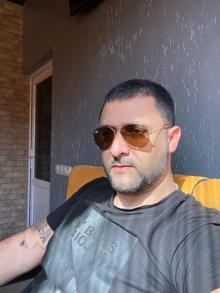  52753539  Agenor, 36 ,    