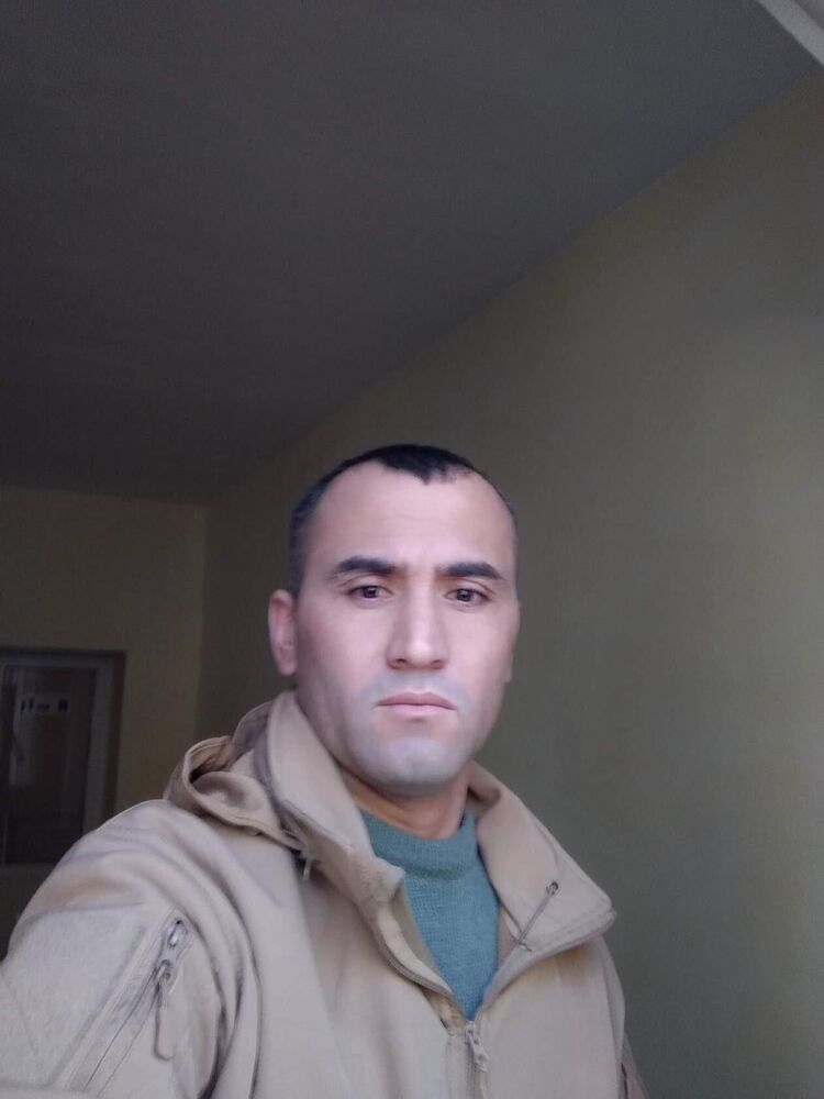  31703239  Alisher, 37 ,    