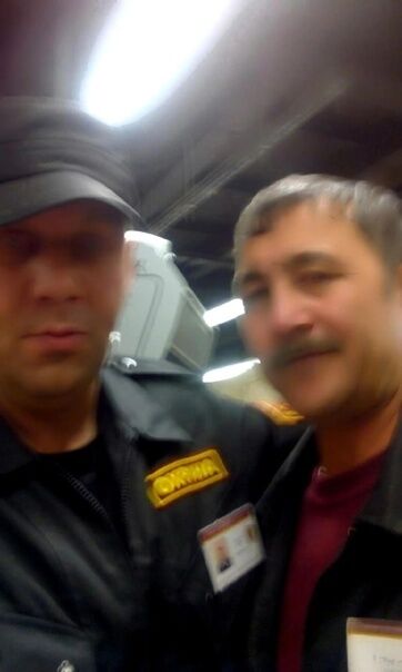 32203349  VLAD, 52 ,    
